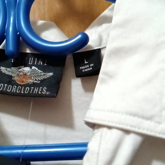 Gorgeous Harley Davidson blouse with tag - Picture 3 of 3